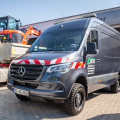 Mercedes Sprinter Absicherungsfahrzeug und Rüstwagen Ölschaden