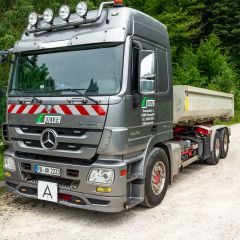  Mercedes Actros Abrollkipper zum Erdreich-Abtransport